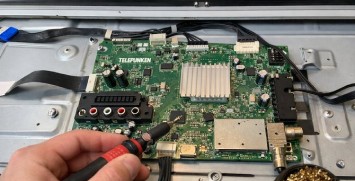 Ремонт телевизора Telefunken Не видит устройства у метро Народное Ополчение